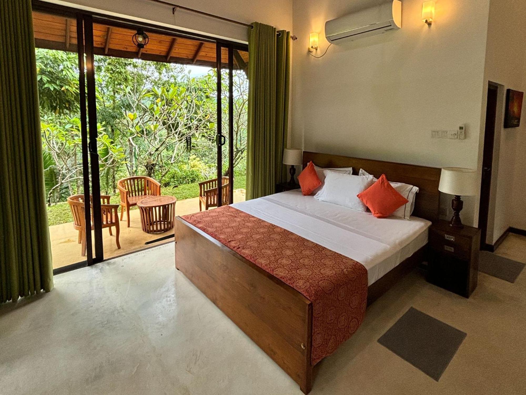 Aqua Dunhinda Villa Kandy Bagian luar foto