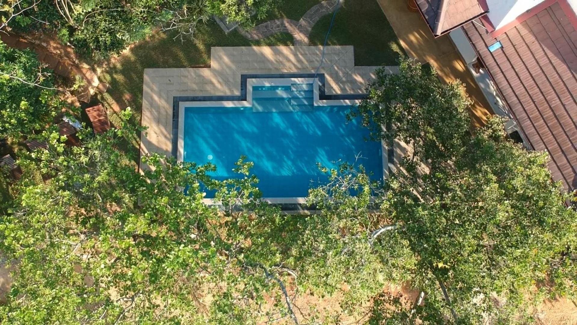 Aqua Dunhinda Villa Kandy Bagian luar foto
