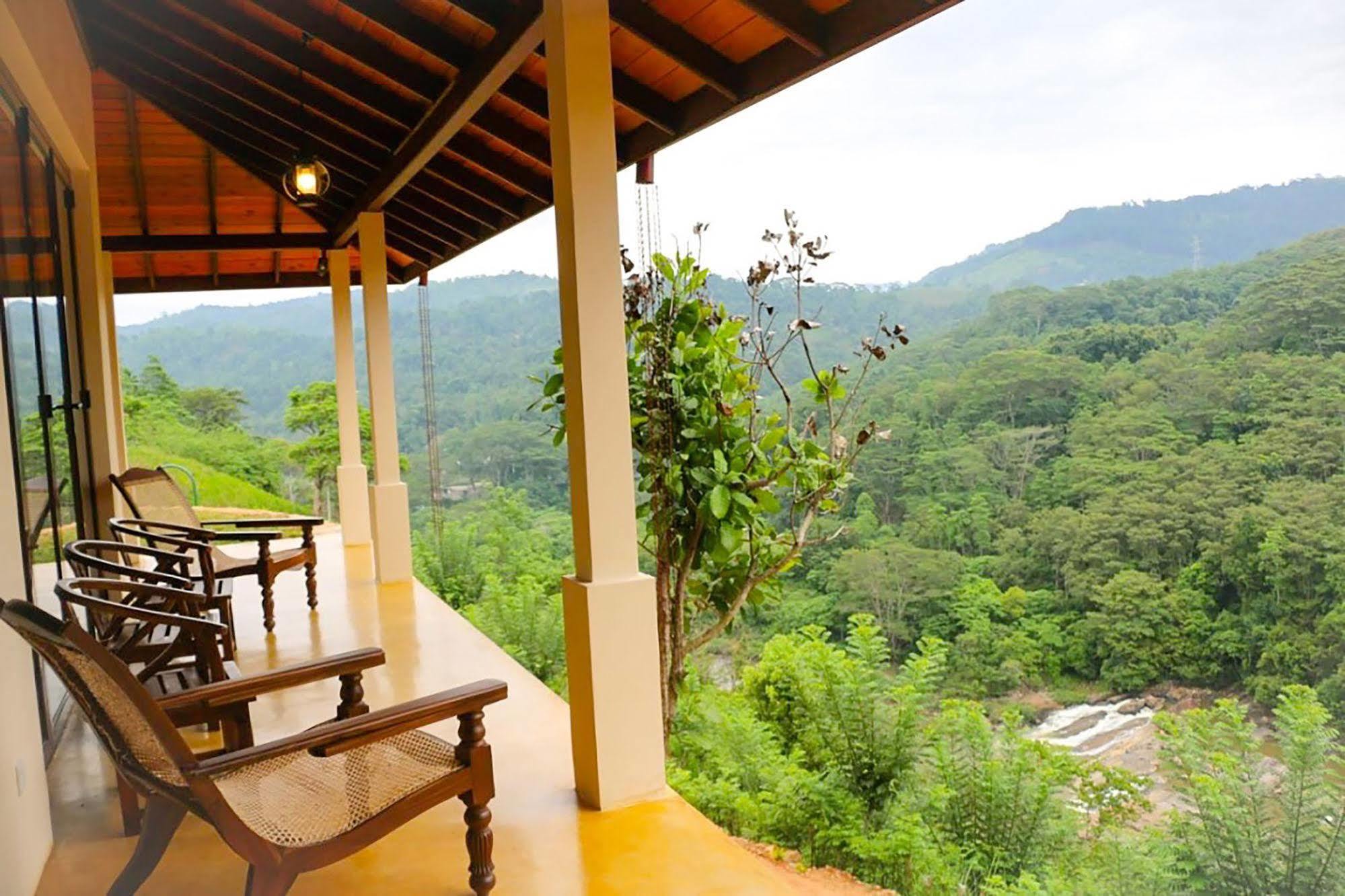 Aqua Dunhinda Villa Kandy Bagian luar foto